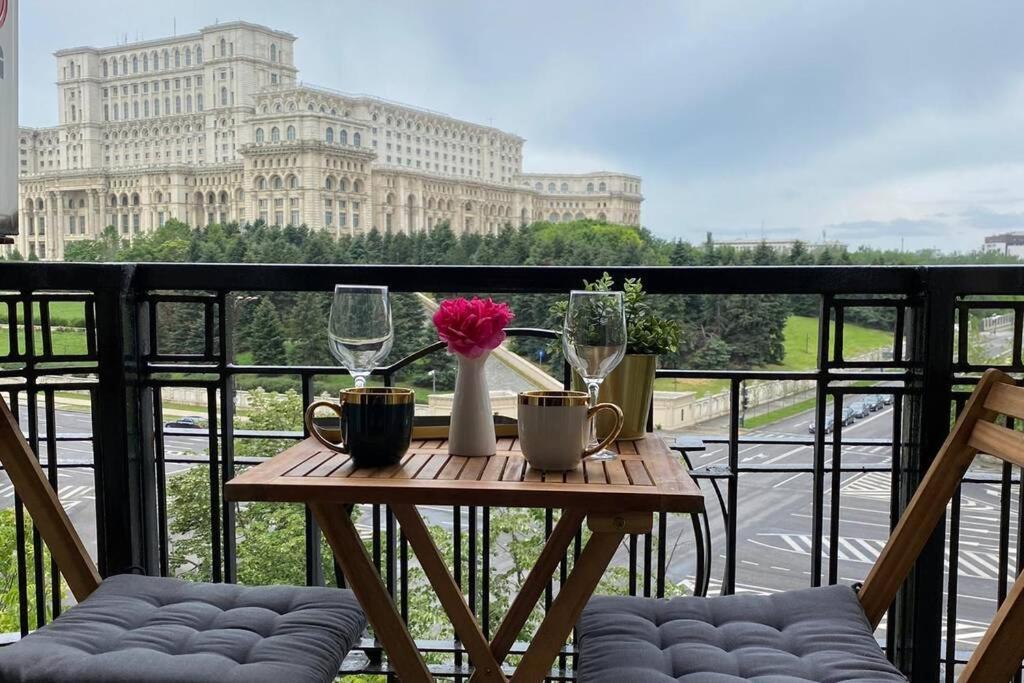 New Luxury Flat In Front Of The Parliament At Unirii Apartment Bukares Bagian luar foto